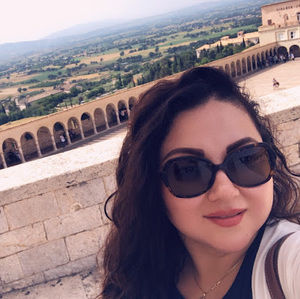 Meet your Posher, Alma